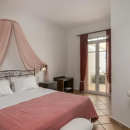 Hotel Ostria 3*