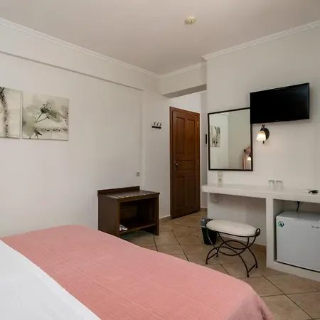 Hotel Ostria Adamantas (Milos)