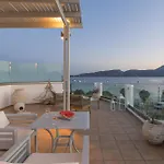 Ostria Hotel Adamantas (Milos)
