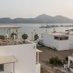 Ostria 3* Adamantas (Milos)