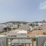 Ostria Adamantas (Milos)