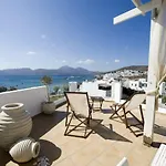 Ostria Adamantas (Milos)