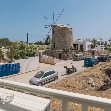 Ostria Hotel Adamantas (Milos)