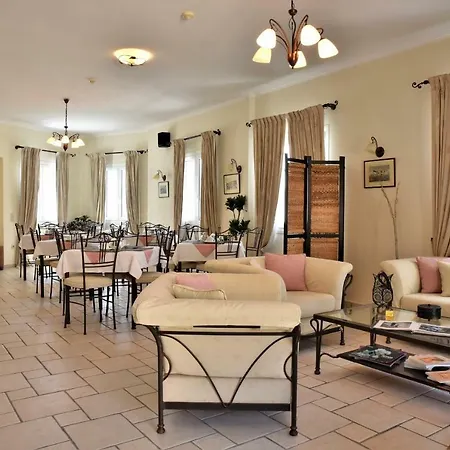 Hotel Ostria 3*