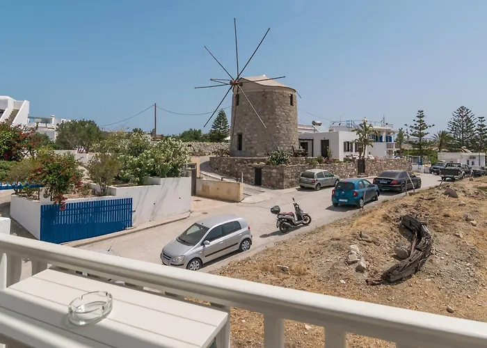 Ostria Otel Adamantas (Milos)