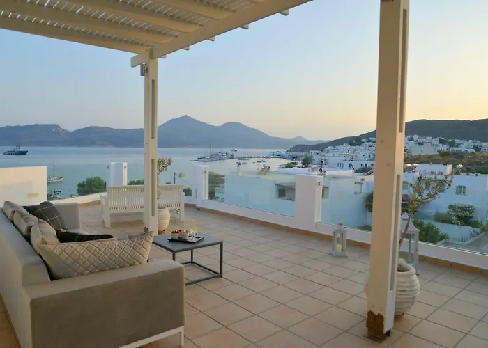 Ostria 3* Adamantas (Milos)